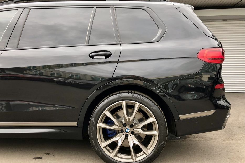 Продам BMW X7 M50i 2020 года в Киеве