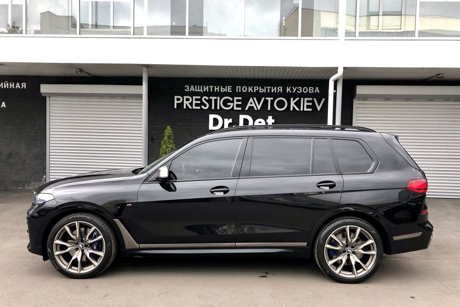 Продам BMW X7 M50i 2020 года в Киеве