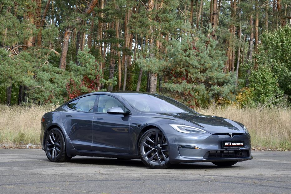 Продам Tesla Model S Plaid 2021 года в Киеве