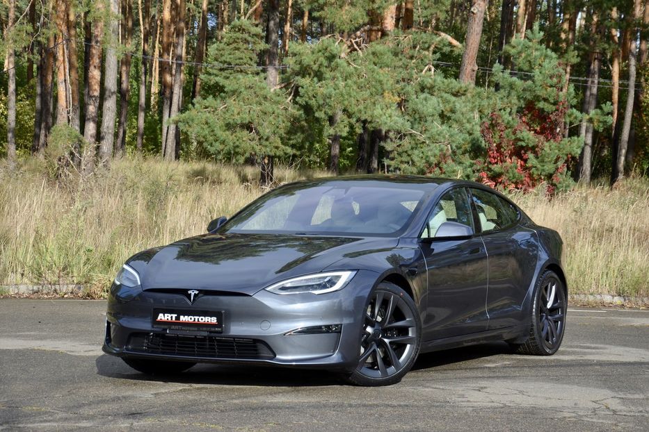 Продам Tesla Model S Plaid 2021 года в Киеве