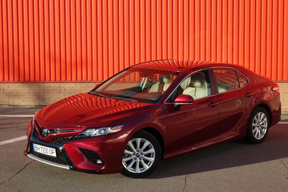 Продам Toyota Camry 2018 года в Одессе