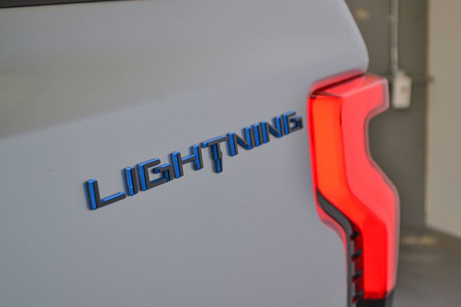 Продам Ford F-Series Lightning 2021 года в Киеве