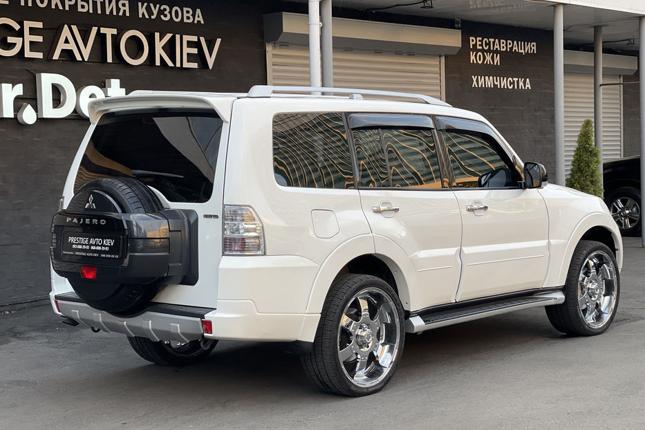 Продам Mitsubishi Pajero Wagon 3.8 V6 2018 года в Киеве