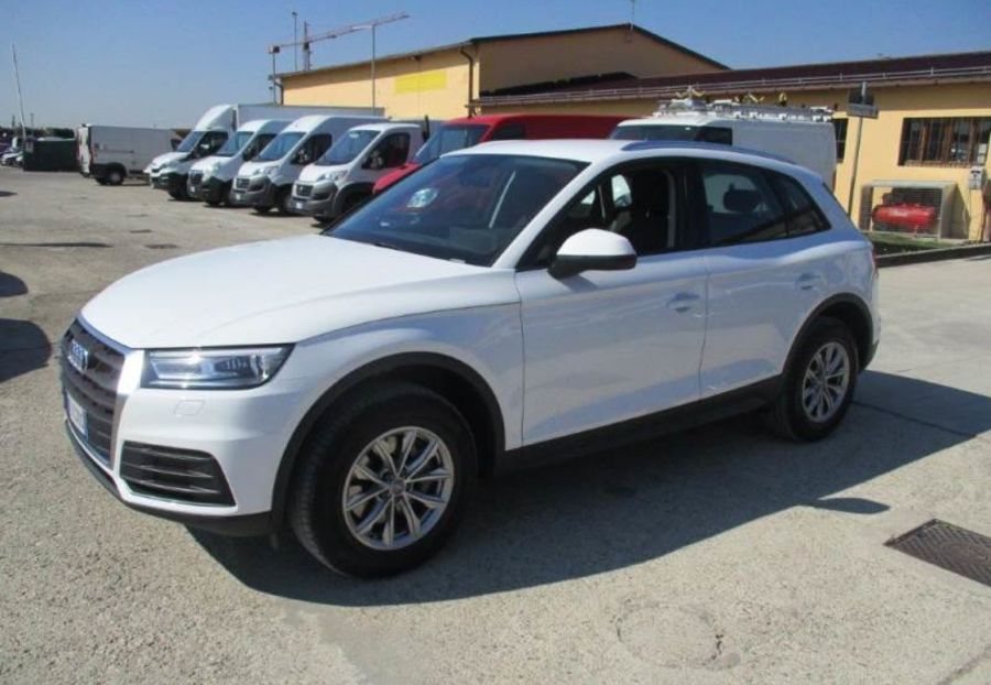 Продам Audi Q5 2.0 TDI  QUATTRO LED  2018 года в Львове