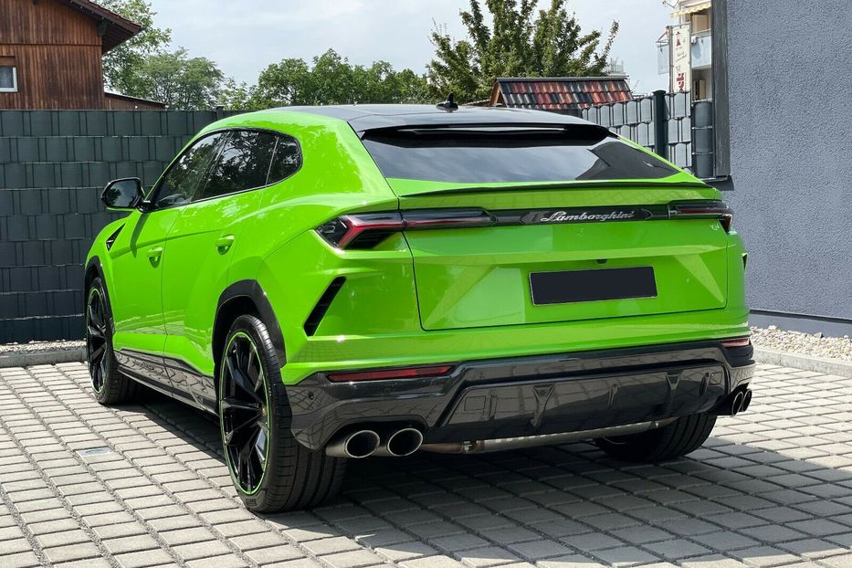 Продам Lamborghini Urus PEARL CAPSULE CARBON 2021 года в Киеве