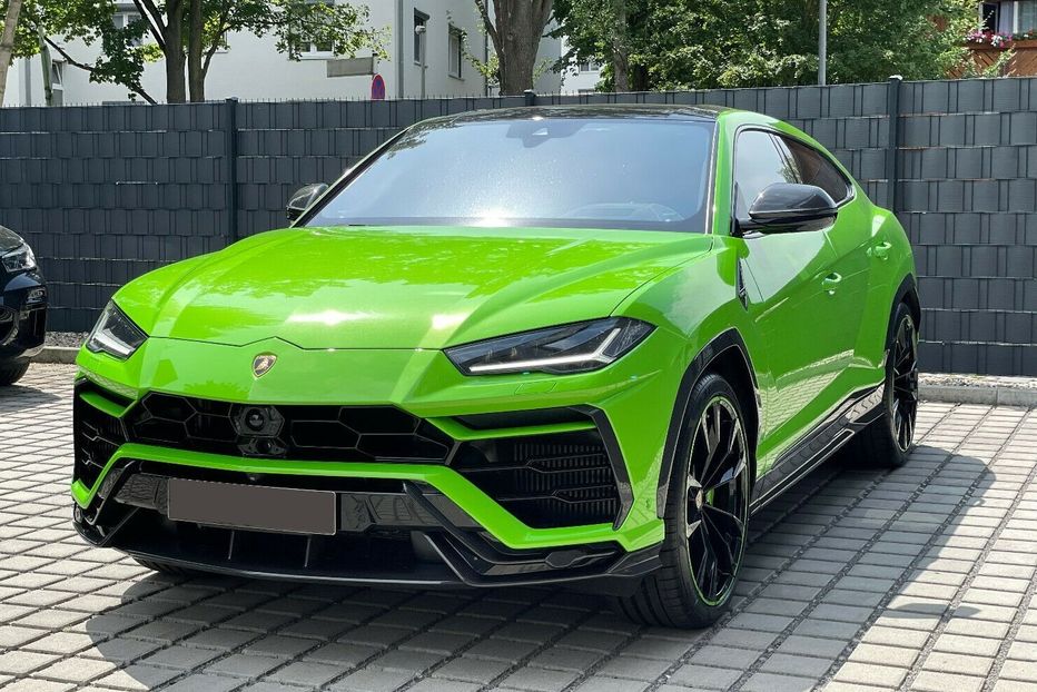 Продам Lamborghini Urus PEARL CAPSULE CARBON 2021 года в Киеве
