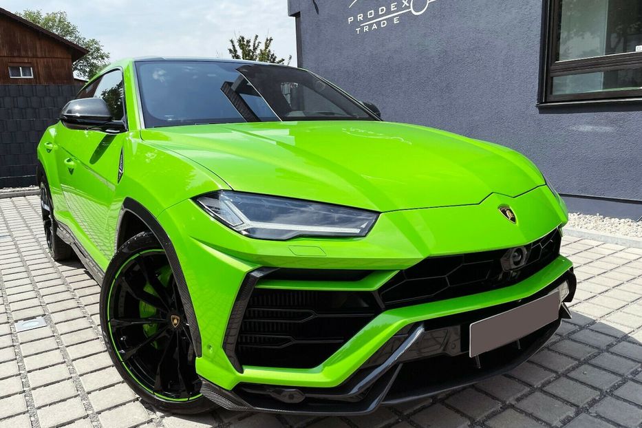 Продам Lamborghini Urus PEARL CAPSULE CARBON 2021 года в Киеве