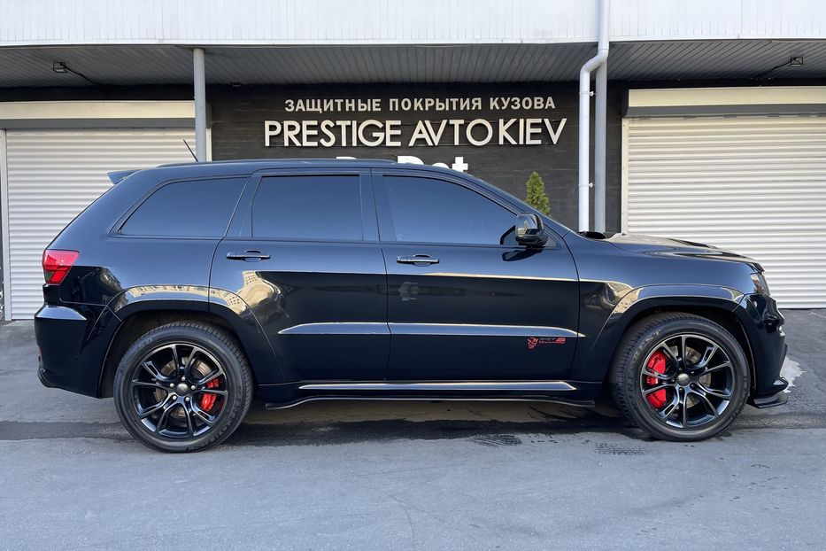 Продам Jeep Grand Cherokee SRT8 2012 года в Киеве