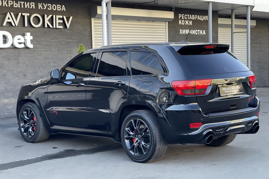 Продам Jeep Grand Cherokee SRT8 2012 года в Киеве