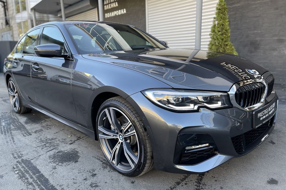 Продам BMW 330 e xDrive 2021 года в Киеве