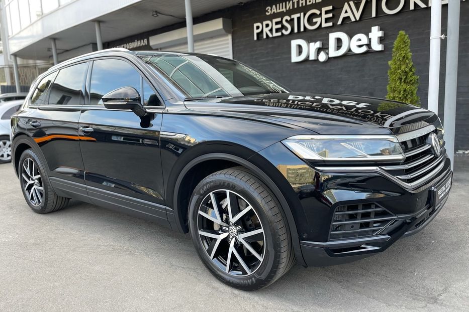 Продам Volkswagen Touareg V6 TFSI 2018 года в Киеве