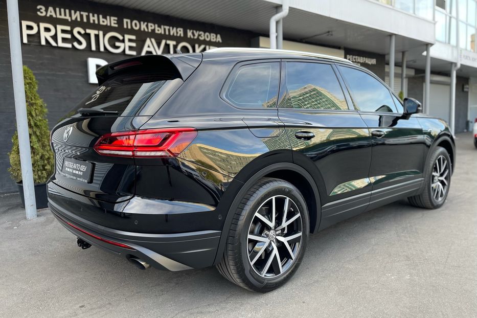 Продам Volkswagen Touareg V6 TFSI 2018 года в Киеве