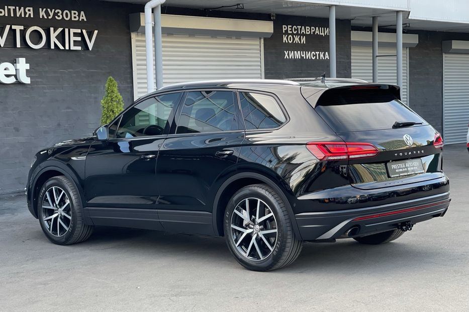 Продам Volkswagen Touareg V6 TFSI 2018 года в Киеве