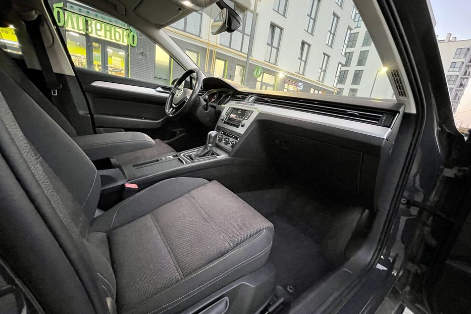 Продам Volkswagen Passat B8 Comfortline 2015 года в Львове