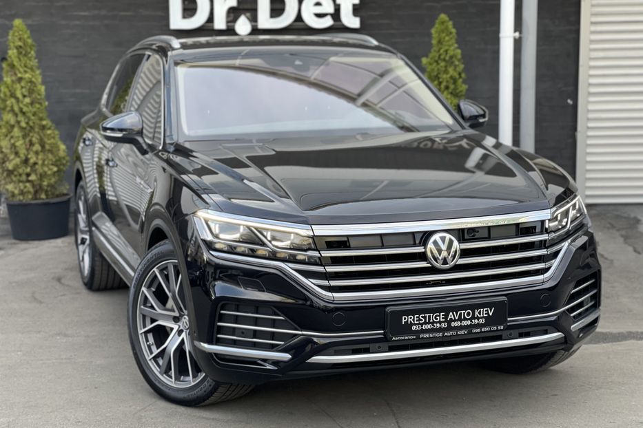 Продам Volkswagen Touareg 2018 года в Киеве