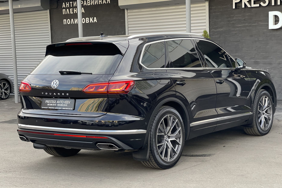 Продам Volkswagen Touareg 2018 года в Киеве