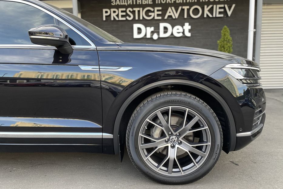 Продам Volkswagen Touareg 2018 года в Киеве