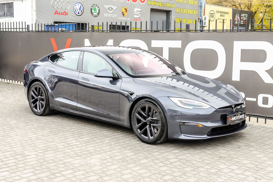 Продам Tesla Model S Plaid 2021 года в Киеве