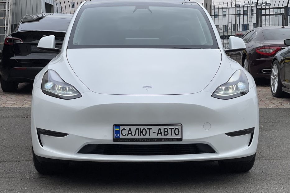 Продам Tesla Model Y Europa Long Range Dual Motor 2021 года в Киеве