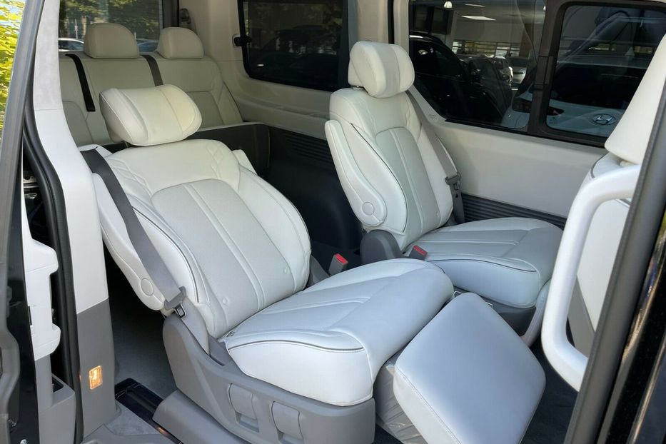 Продам Hyundai H1 пасс. STARIA 2021 года в Киеве