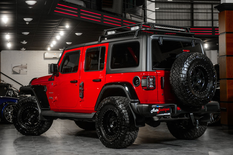 Продам Jeep Wrangler Sahara 2018 года в Одессе