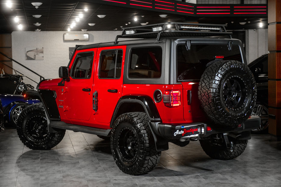 Продам Jeep Wrangler Sahara 2018 года в Одессе