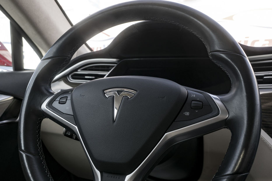 Продам Tesla Model S P85D 2014 года в Черновцах