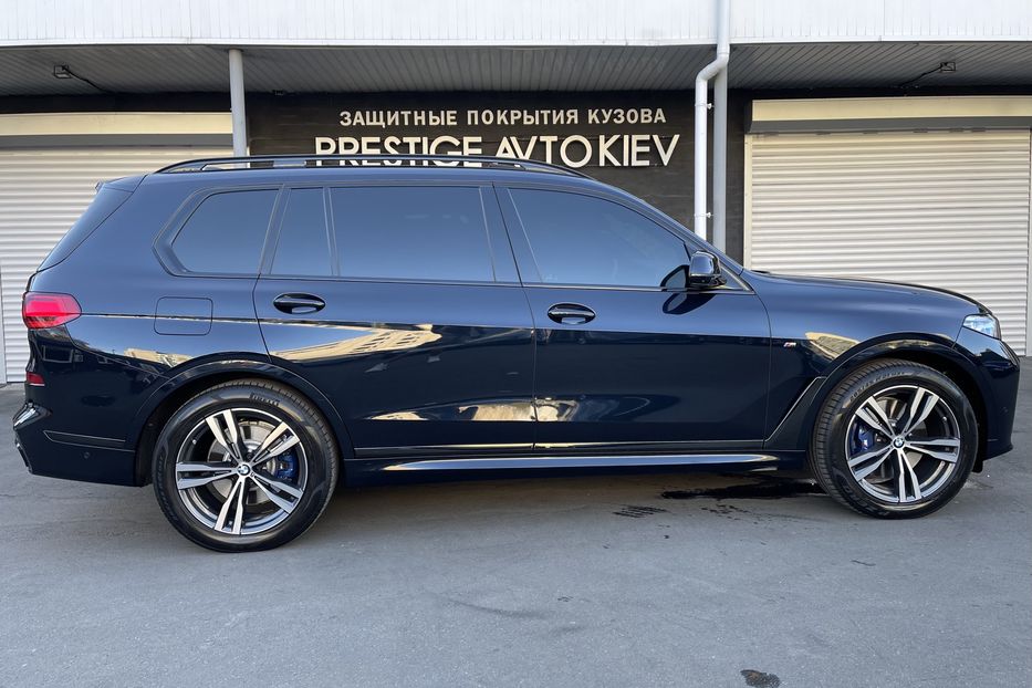 Продам BMW X7 M50D 2020 года в Киеве