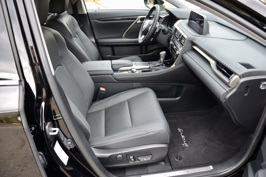 Продам Lexus RX 300 2021 года в Киеве