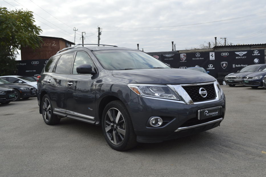 Продам Nissan Pathfinder PLATINUM 2013 года в Одессе