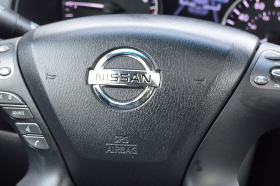 Продам Nissan Pathfinder PLATINUM 2013 года в Одессе