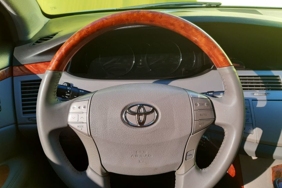 Продам Toyota Avalon 2006 года в Киеве