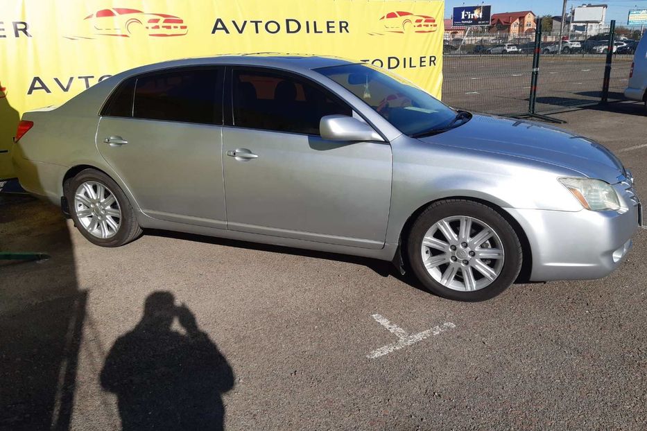 Продам Toyota Avalon 2006 года в Киеве