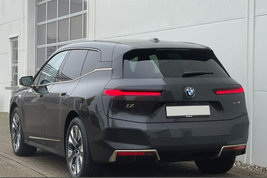 Продам BMW X6 iX xDrive40 2021 года в Киеве