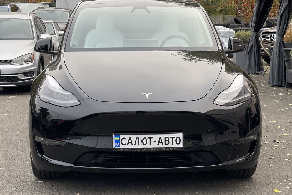 Продам Tesla Model Y Long Range Dual Motor 2021 года в Киеве