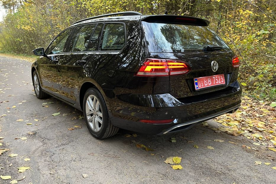 Продам Volkswagen Golf VII 2018 года в Житомире