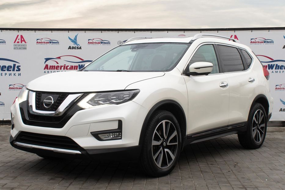 Продам Nissan Rogue PLATINUM AWD 2017 года в Черновцах