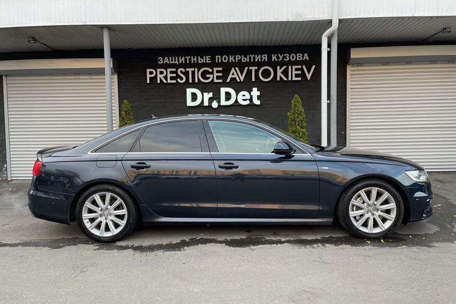 Продам Audi A6 S-line Quattro  2012 года в Киеве