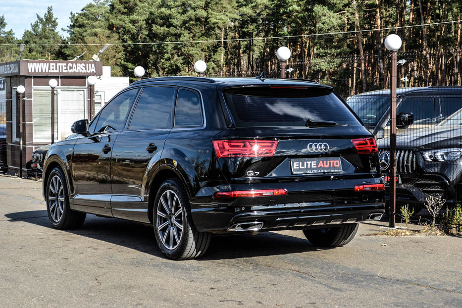 Продам Audi Q7 Diesel S-Line 2016 года в Киеве