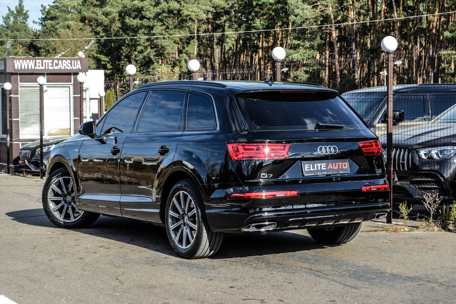 Продам Audi Q7 Diesel S-Line 2016 года в Киеве