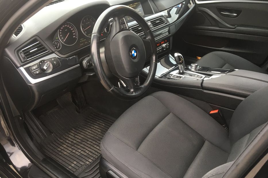 Продам BMW 520 2016 года в Киеве