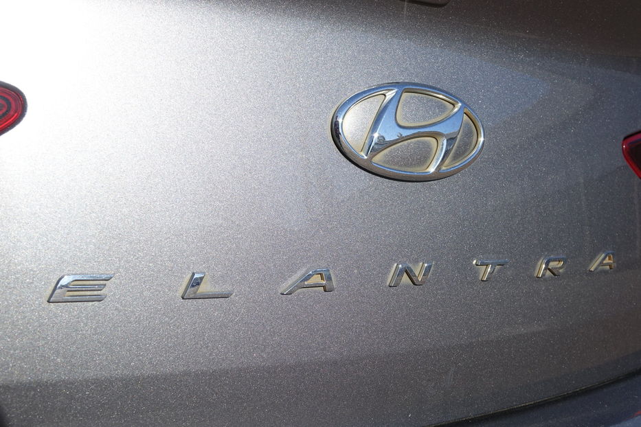 Продам Hyundai Elantra 2018 года в Одессе