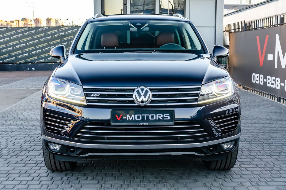 Продам Volkswagen Touareg 3.0 TDI 2016 года в Киеве