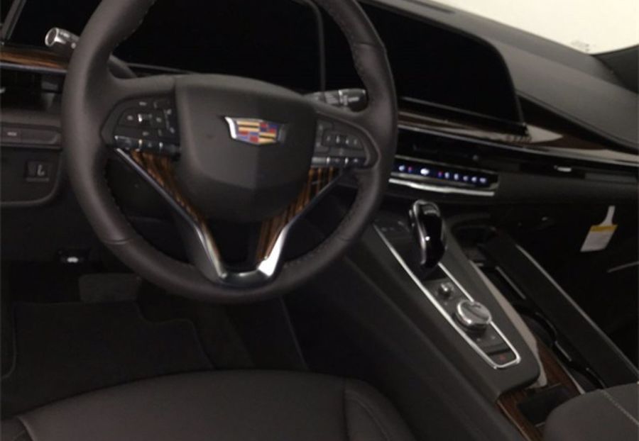 Продам Cadillac Escalade ESV Luxury 2021 года в Киеве