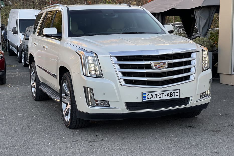 Продам Cadillac Escalade 2014 года в Киеве
