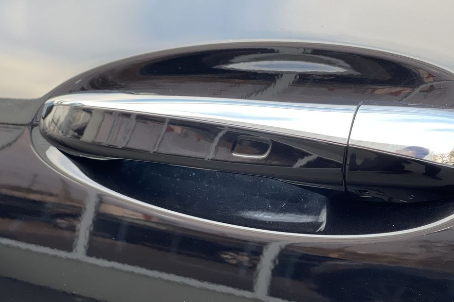 Продам Mercedes-Benz EQC 400 4Matic 2021 года в Киеве