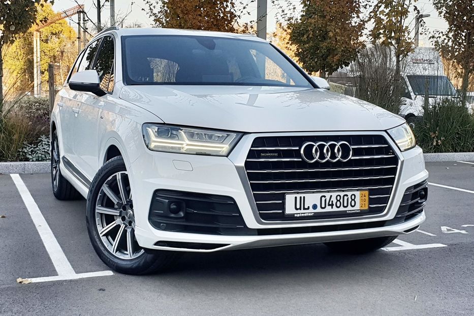 Продам Audi Q7 S-Line 2018 года в Киеве