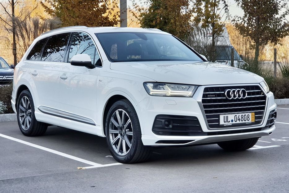 Продам Audi Q7 S-Line 2018 года в Киеве