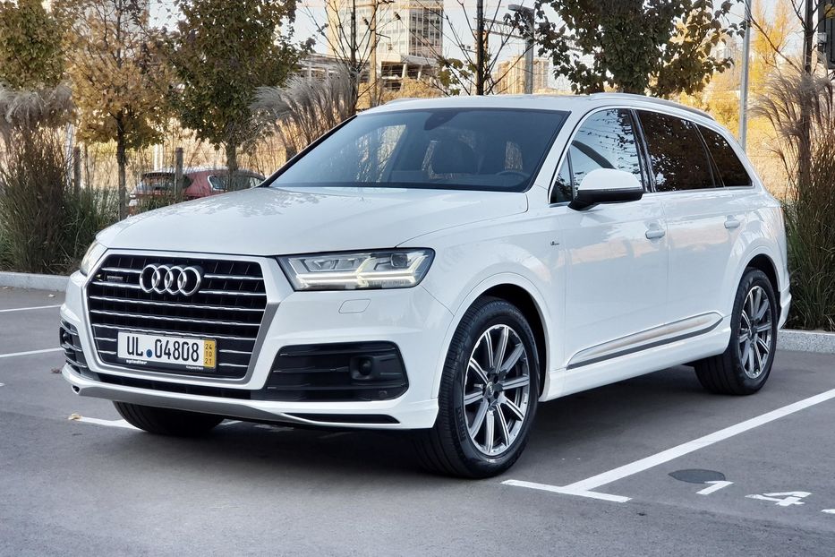 Продам Audi Q7 S-Line 2018 года в Киеве