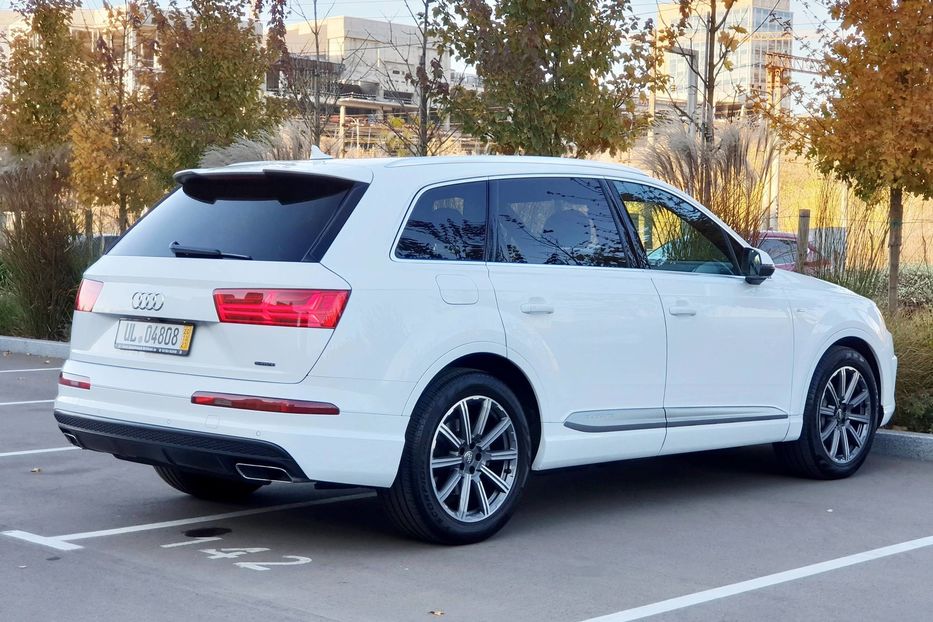 Продам Audi Q7 S-Line 2018 года в Киеве